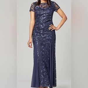 NWT size 6 Marina Navy Blue evening dress. Never altered